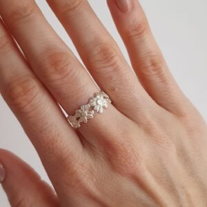 Anillo Flor Entrelazado